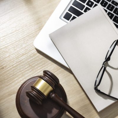 top-view-career-guidance-items-judges-1-scaled-r0rqrvowtrg544ihrs8nk7h7r8uneb2oegkviocnts.jpg